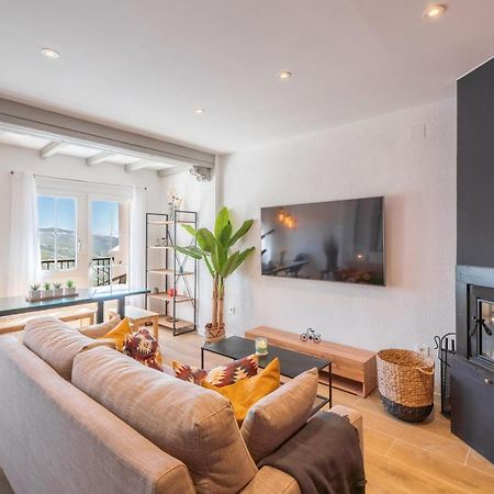 Beautifully Renovated 4 Bedroom Apt + Kid'S Room Sierra Nevada Kültér fotó