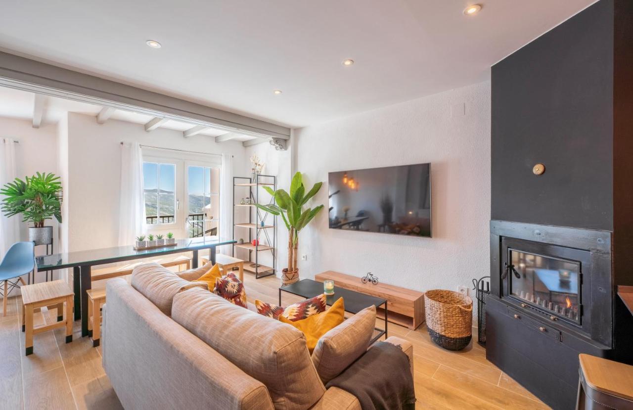 Beautifully Renovated 4 Bedroom Apt + Kid'S Room Sierra Nevada Kültér fotó