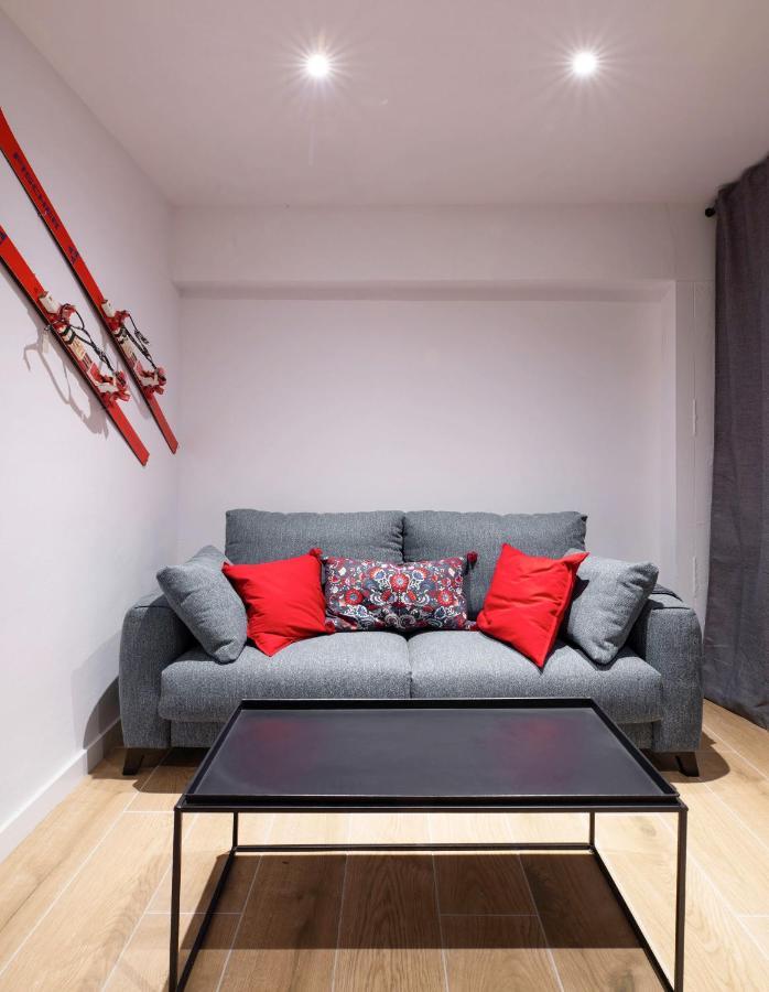Beautifully Renovated 4 Bedroom Apt + Kid'S Room Sierra Nevada Kültér fotó